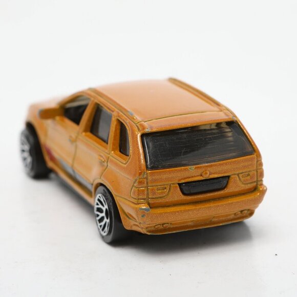 Vintage 2001 Mattel Matchbox BMW X5 SUV Yellow Die Cast Car Collectable Toy - Picture 3 of 6